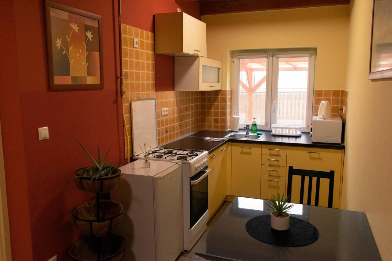 Borostyan Apartmanhaz Morahalom Exterior photo