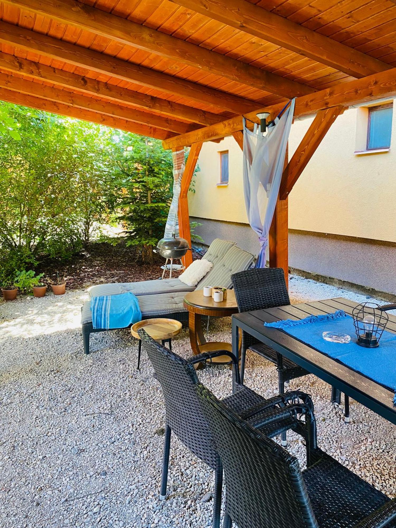 Borostyan Apartmanhaz Morahalom Exterior photo